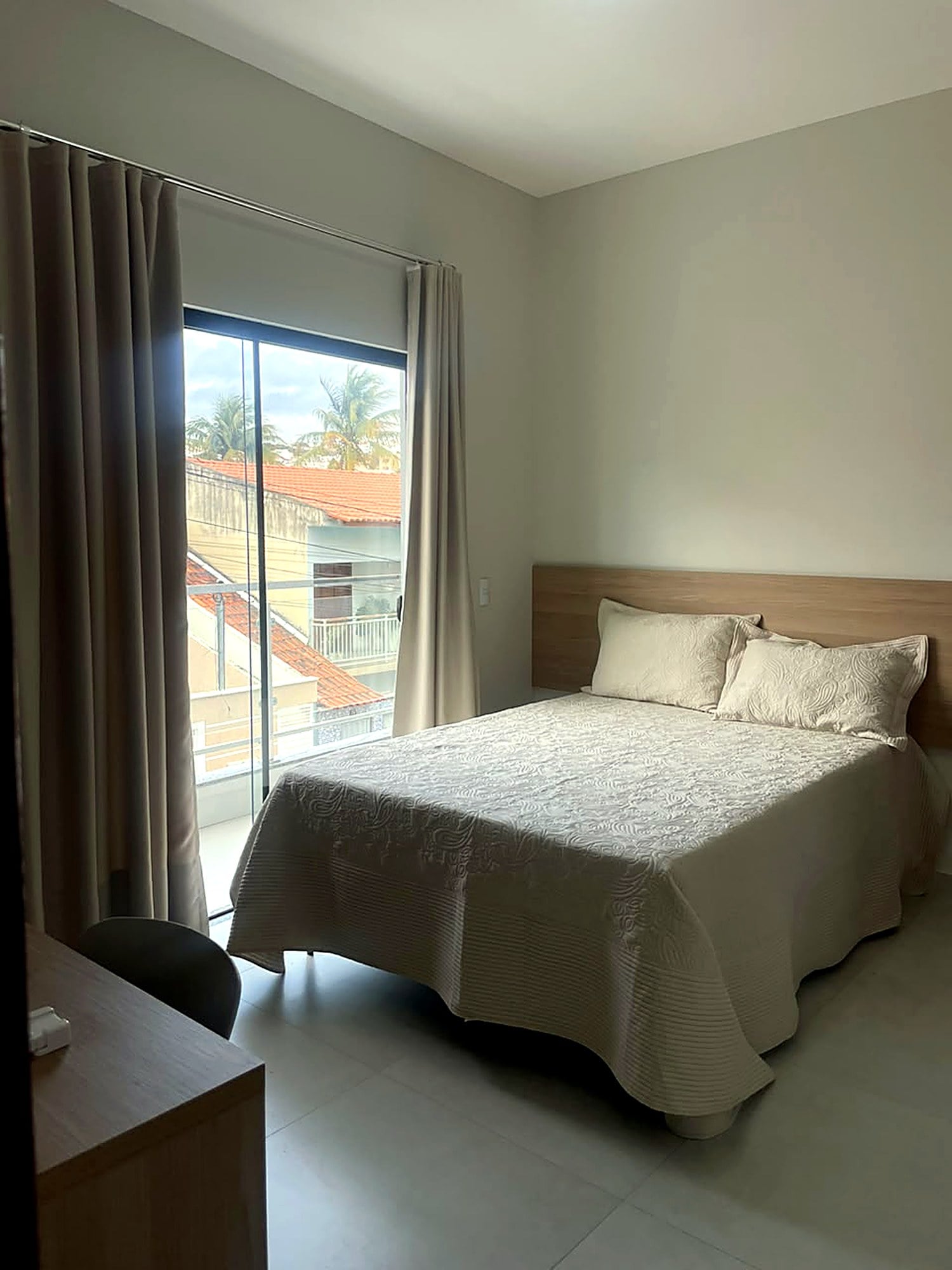 Quarto de Hotel com varanda e vista